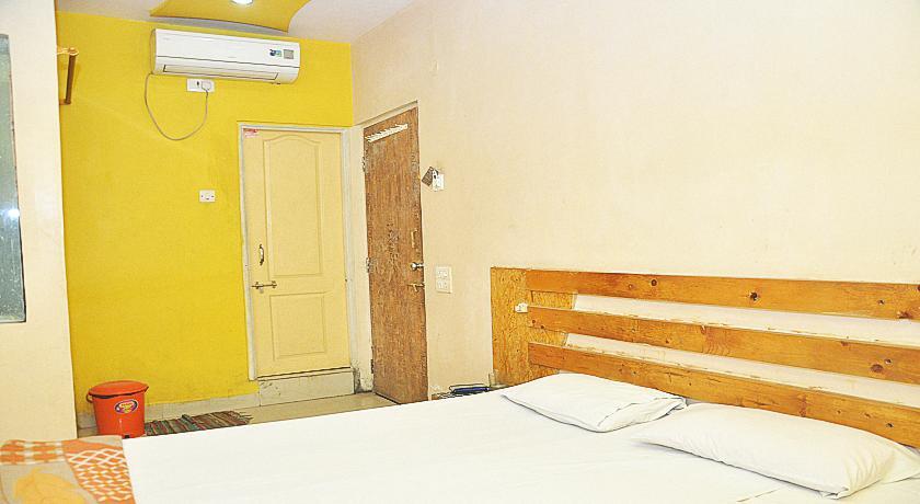 Hotel Talha Residency ナンデッド エクステリア 写真